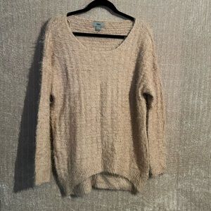 🌞3/$25  Yaira fuzzy sweater
